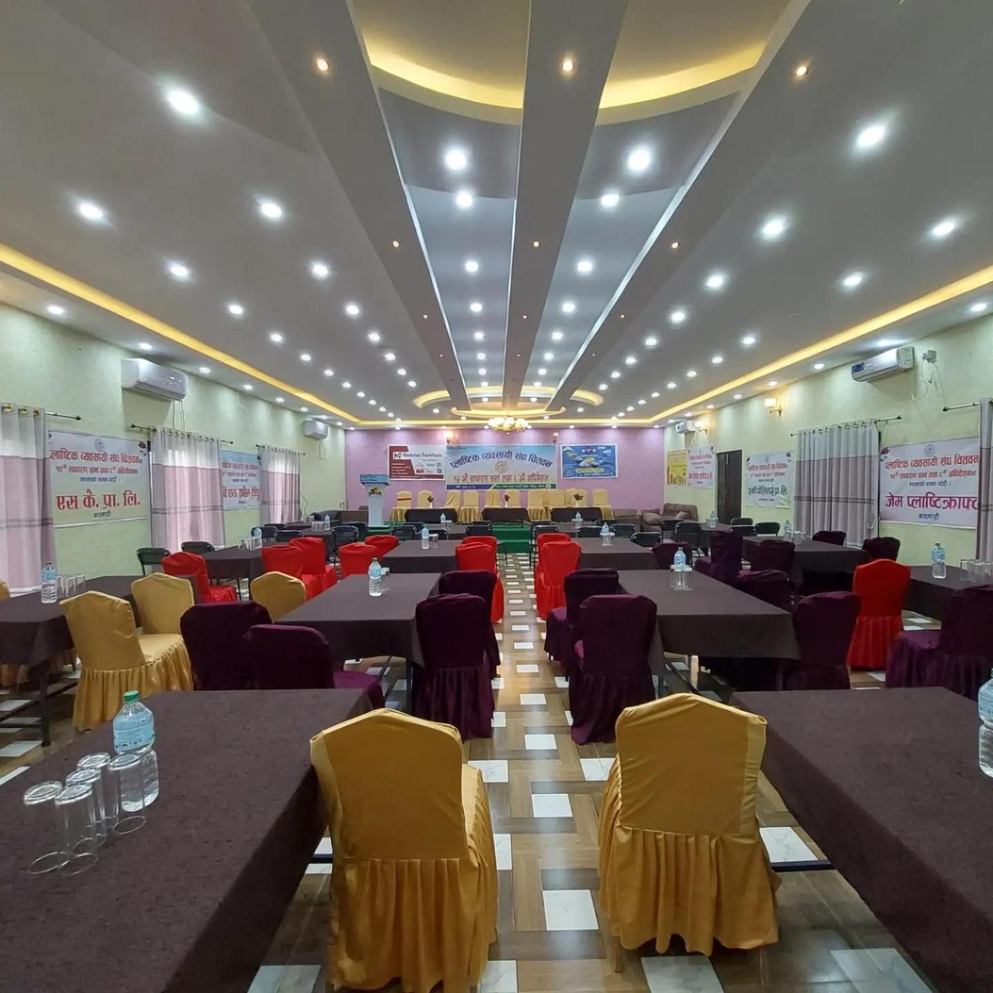Royal Tiger Luxury Resort 4 Star Sauraha Exterior photo